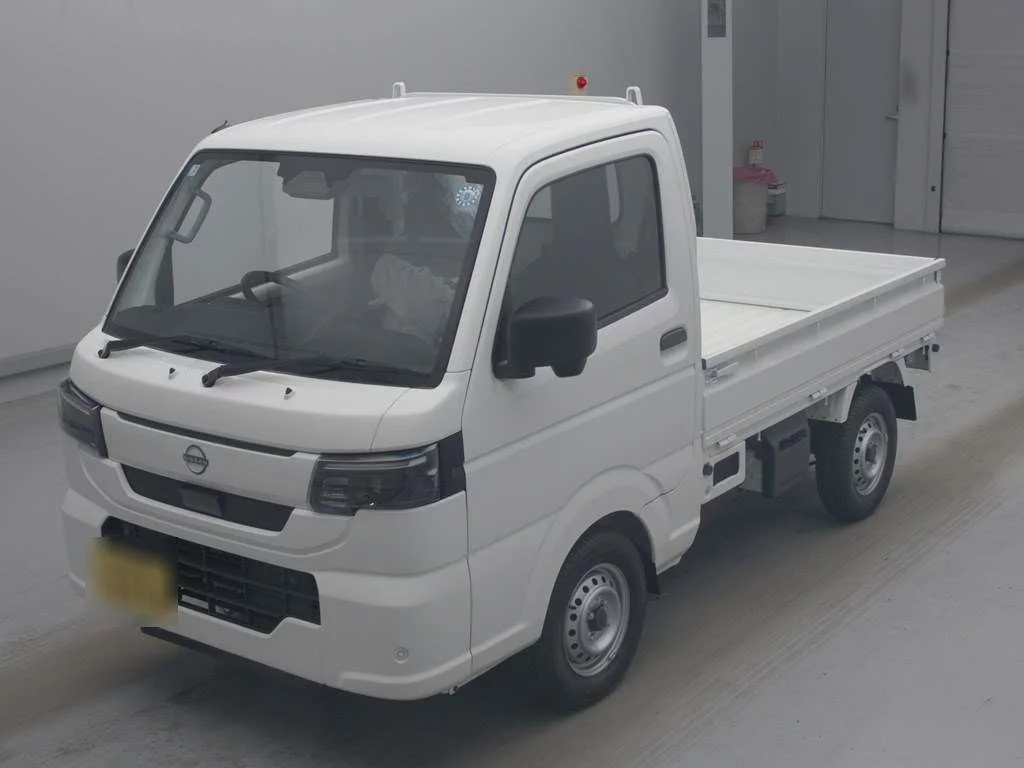 Nissan NT100 Clipper DR16T 2026